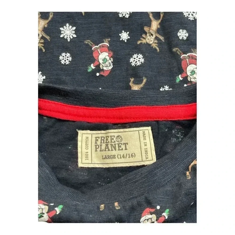 Free Planet Santa Reindeer Christmas Shirt